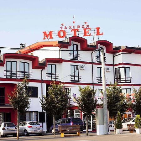 بوسانسكا غراديشكا Taxi Bar Motel المظهر الخارجي الصورة