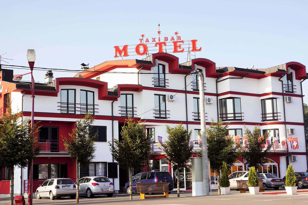 بوسانسكا غراديشكا Taxi Bar Motel المظهر الخارجي الصورة