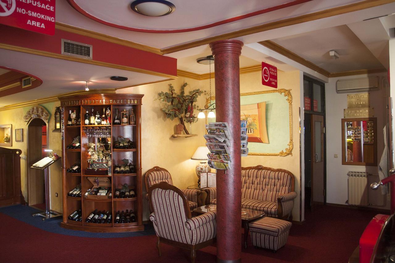 بوسانسكا غراديشكا Taxi Bar Motel المظهر الخارجي الصورة